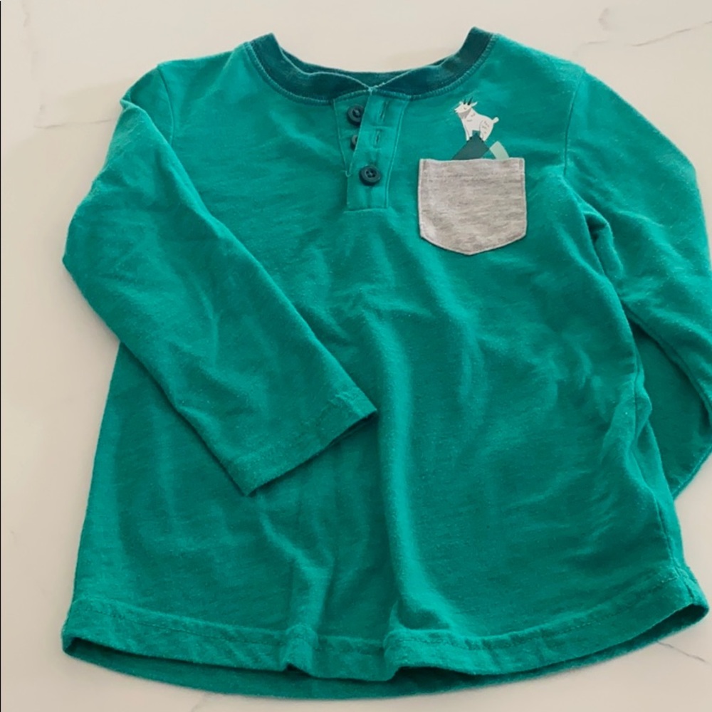 Kid’s long sleeve mountain goat shit.